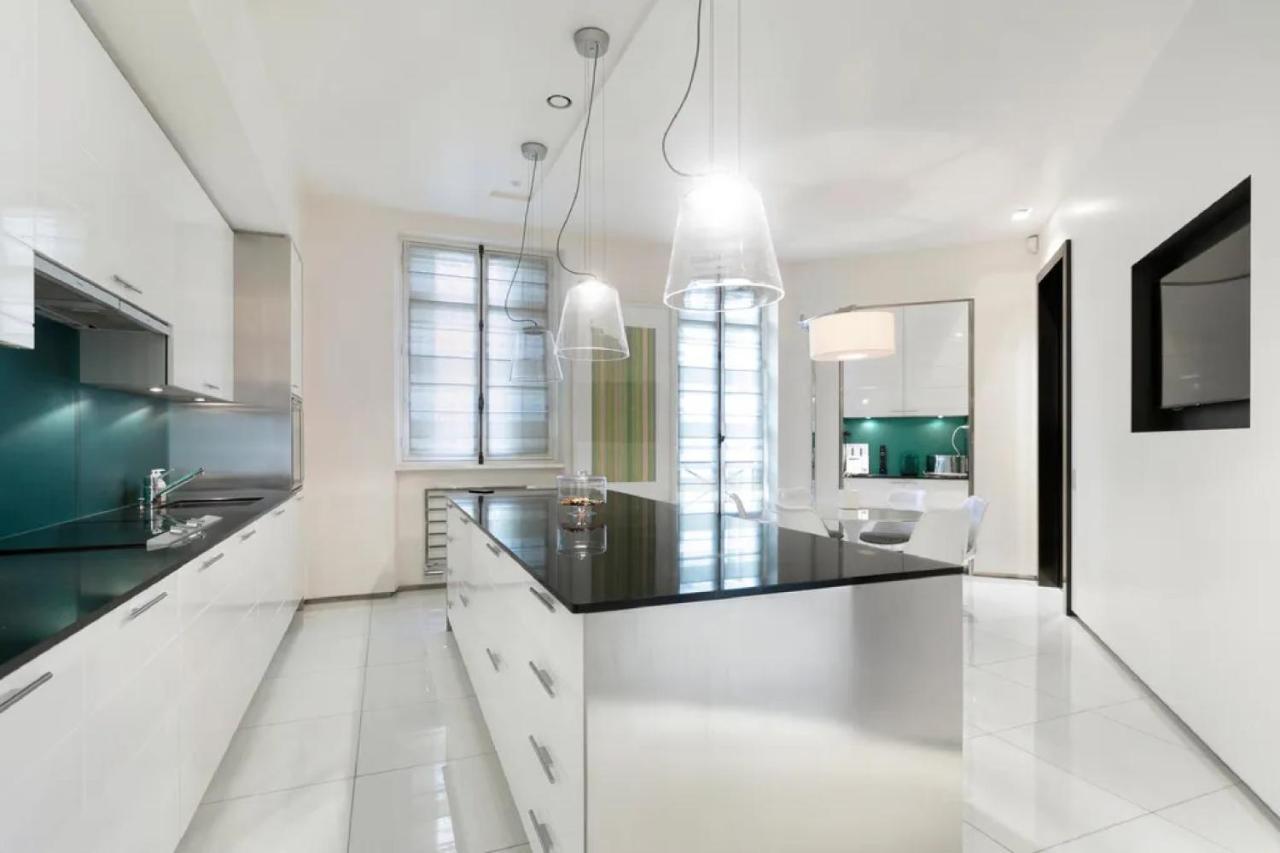 Apartment Exceptional Duplex Bathed In Sunshine